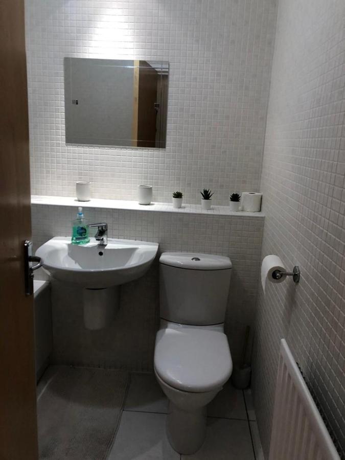 Comfy Two Bedroom Apartment Right In The City Centre Glasgow Zewnętrze zdjęcie